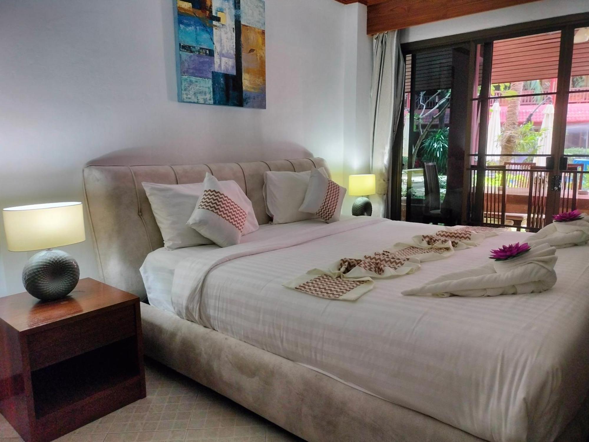 Sai Rougn Apartment Patong Exterior photo