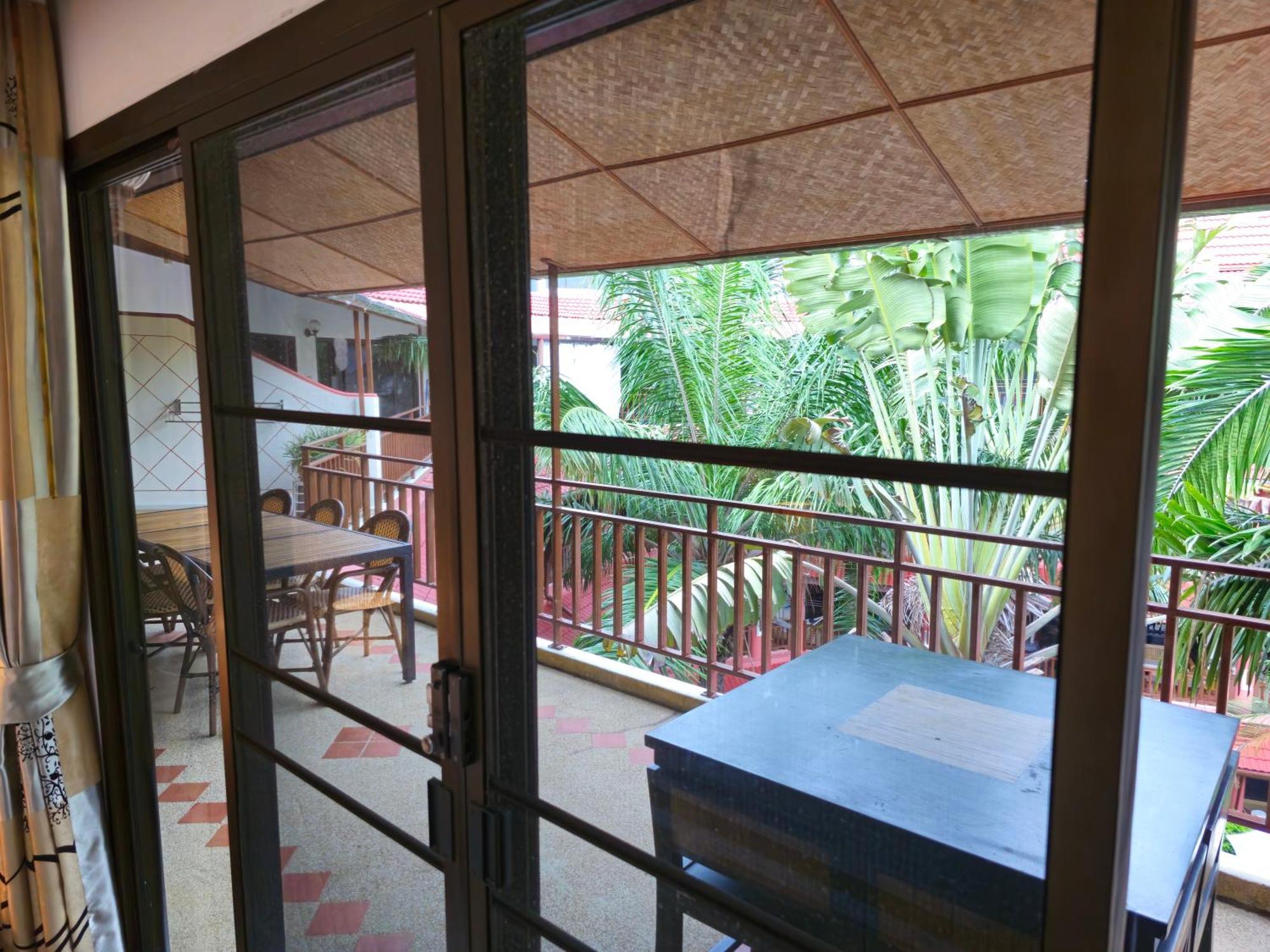 Sai Rougn Apartment Patong Exterior photo